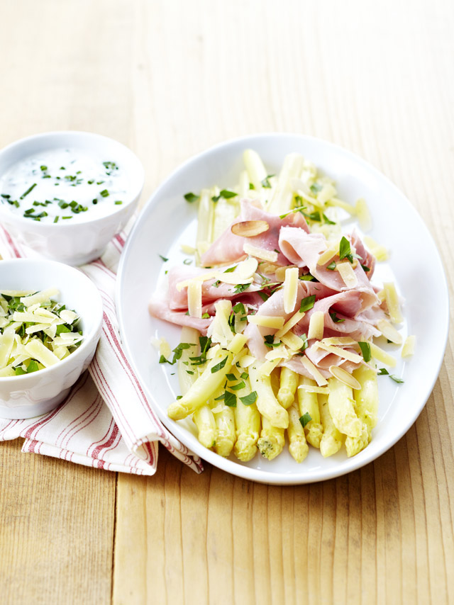 Asperges met ham en krullen Sbrinz AOP