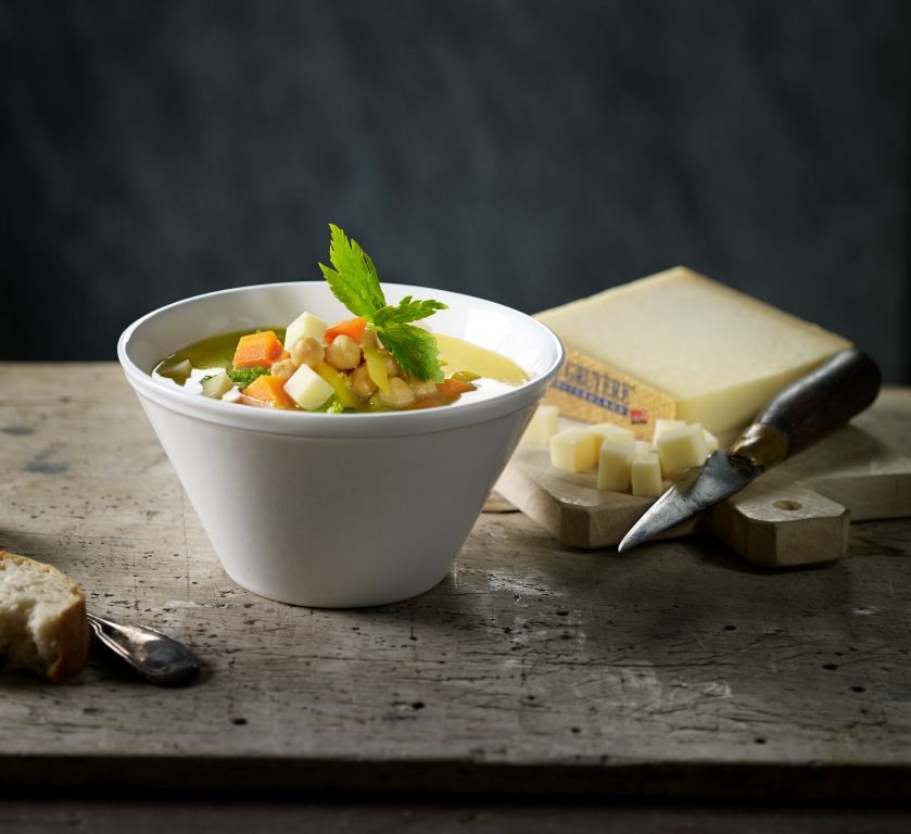 Kikkererwtensoep met Gruyère AOP